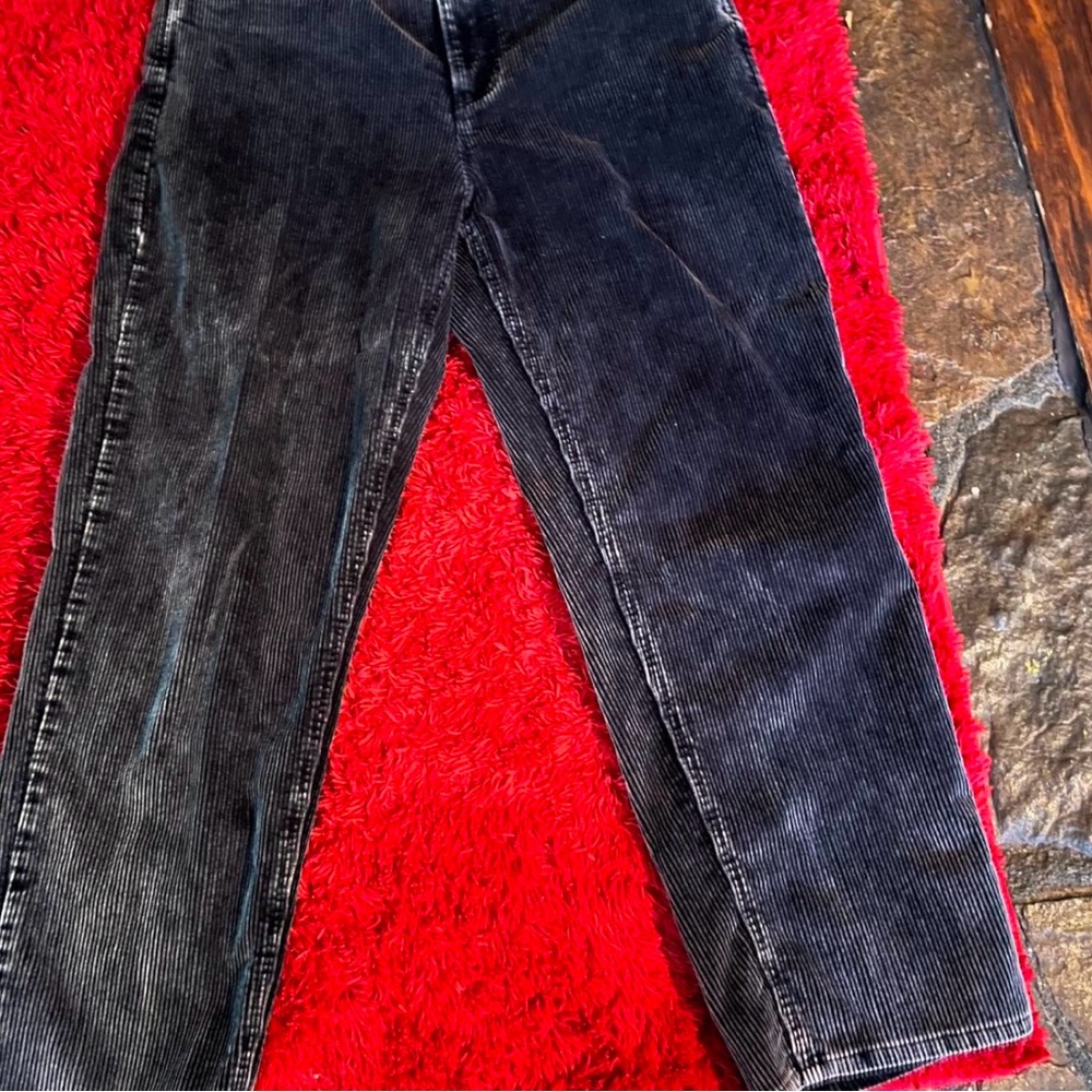 Black acid wash Empyre skate pants
Size 34